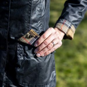 Beadnell Wax Navy- Barbour Paris