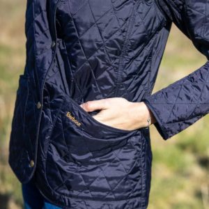 Annandale Quilt Navy- Barbour Paris