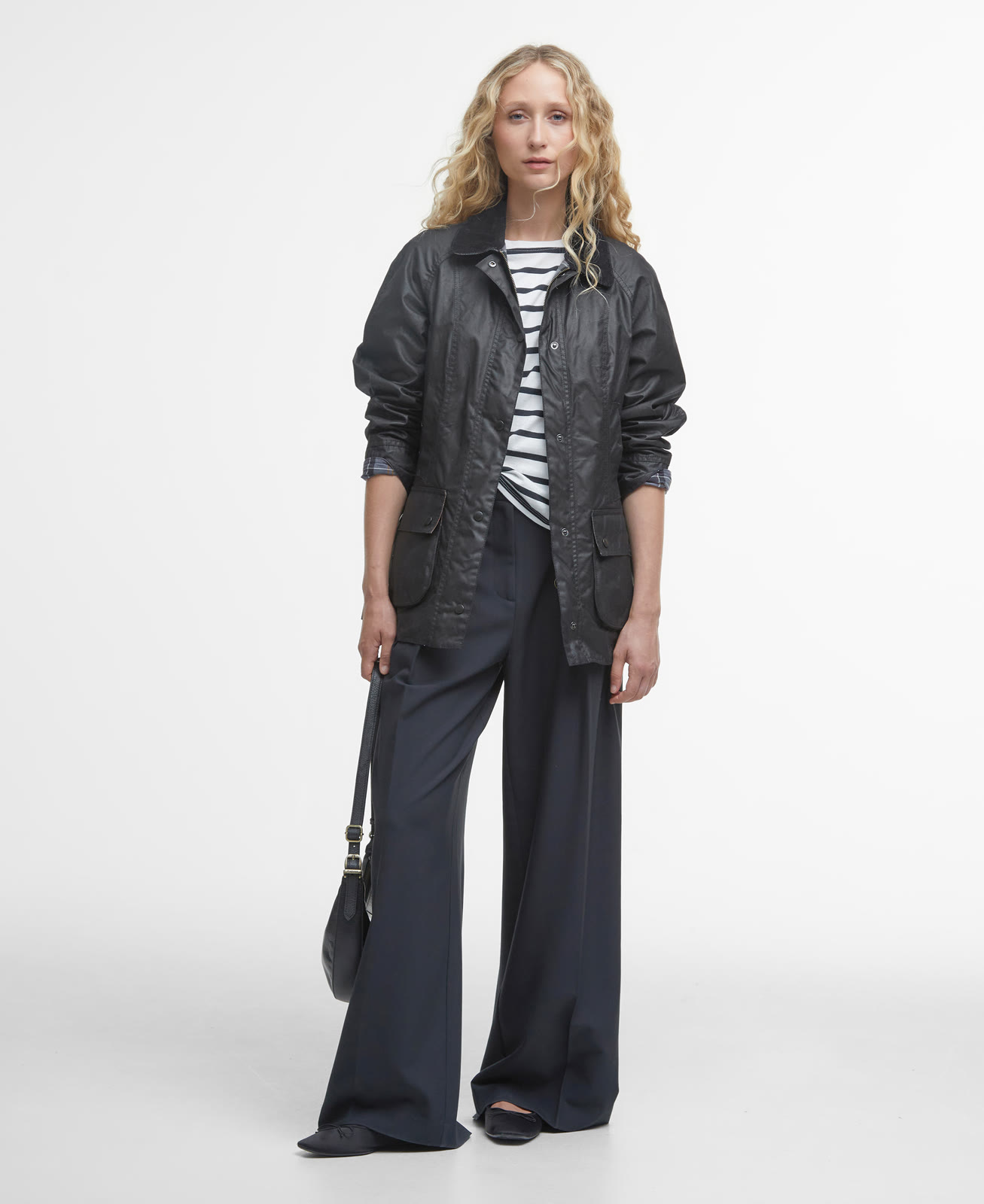 beadnell-wax-jacket-navy-femme-LWX0667BK11_03getthelook_light Beadnell Wax Jacket Black