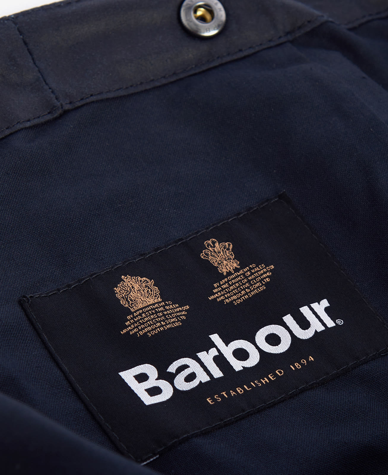 waxed-cotton-plain-hood-sage-homme-MHO0035NY91_04detailc_light Waxed Cotton Plain Hood Navy